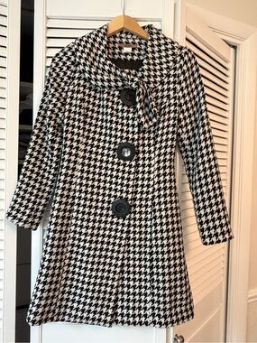 Black & White Houndstooth Pea Coat with Button Front